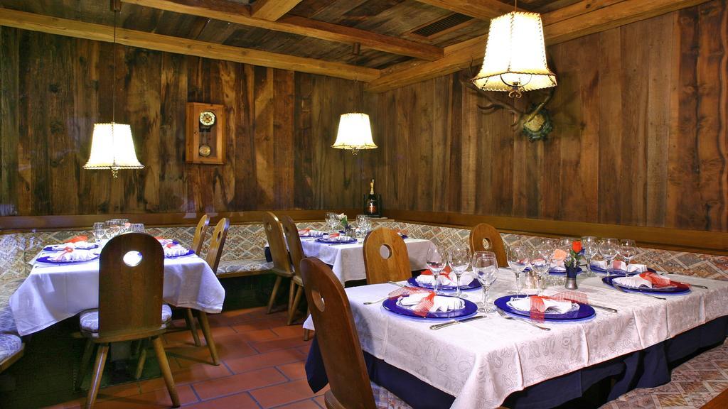 Hotel Des Alpes Selva di Val Gardena Exterior photo